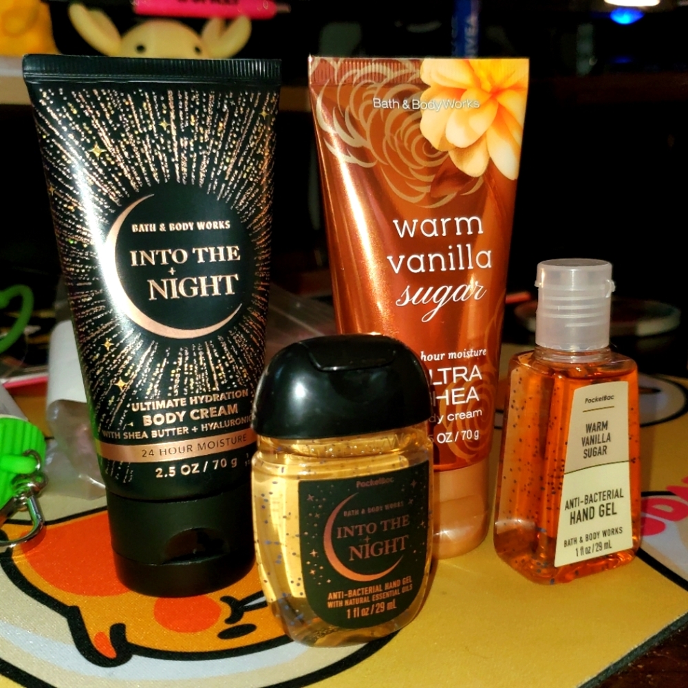 Bath & Body Works Lotion and Pocketbac Set